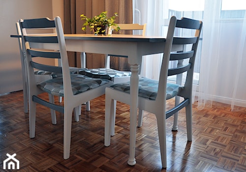 Stół i krzesła po gruntownej renowacji - zdjęcie od Aneta Błociszewska
