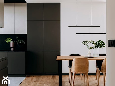 Aranżacje wnętrz - Kuchnia: Apartament inspirowany japońskim minimalizmem projektu Lys studio - AQForm. Przeglądaj, dodawaj i zapisuj najlepsze zdjęcia, pomysły i inspiracje designerskie. W bazie mamy już prawie milion fotografii!