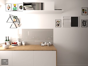 Mieszkanie w Warszawie - Mała biała szara z zabudowaną lodówką kuchnia w kształcie litery u z oknem, styl nowoczesny - zdjęcie od MOOKA Studio