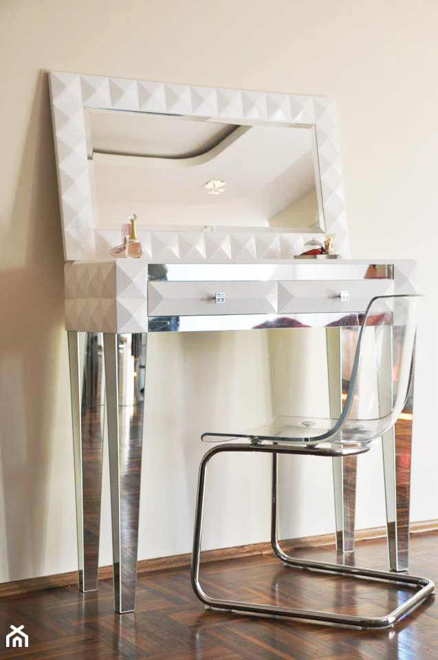 komoda w stylu ART DECO z lustrzanymi wstawkami - zdjęcie od Acoco Style
