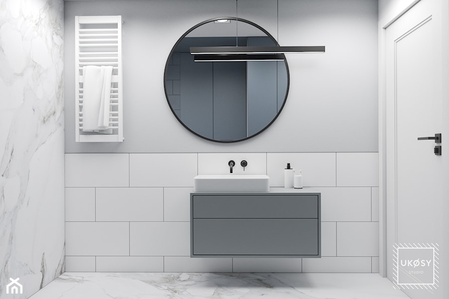 MIESZKANIE 41,5m2 - Średnia bez okna z lustrem z marmurową podłogą z punktowym oświetleniem łazienka, styl minimalistyczny - zdjęcie od UKOSY studio