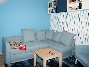 POKOIK TYMKA - Mały biały niebieski pokój dziecka dla nastolatka dla chłopca dla dziewczynki, styl nowoczesny - zdjęcie od aCh studio
