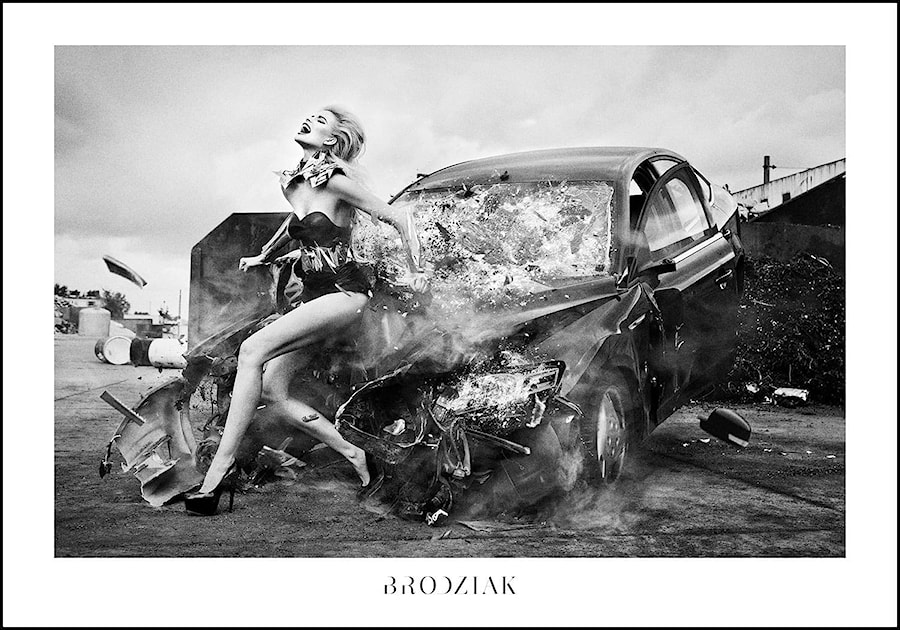 Brodziak Gallery - Plakat 01- Crash-test - zdjęcie od Brodziak Gallery