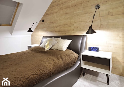 REALIZACJA NOWOCZESNY DOM - Mała biała sypialnia na poddaszu - zdjęcie od ABC Projektowo • projektowanie wnętrz