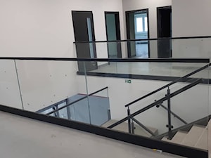 Balustrady szklane - Hol / przedpokój - zdjęcie od 3d-graphic