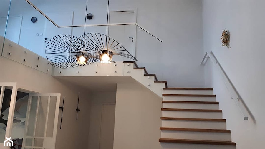 Balustrady szklane z pochwytem - zdjęcie od 3d-graphic