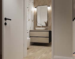 łazienka - marmur i drewno - Mała bez okna łazienka, styl tradycyjny - zdjęcie od JTG Design - Homebook