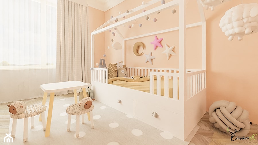 Pokój dla dziewczynki - Średni beżowy szary pokój dziecka dla dziecka dla dziewczynki, styl tradycyjny - zdjęcie od NORDMOSS