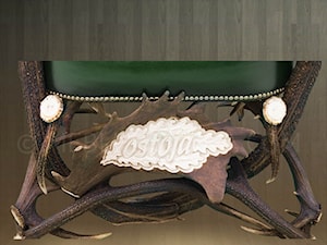 Fotel z poroża jelnia z łopatami daniela - grawerunki - zdjęcie od HornArt - Meble z poroża