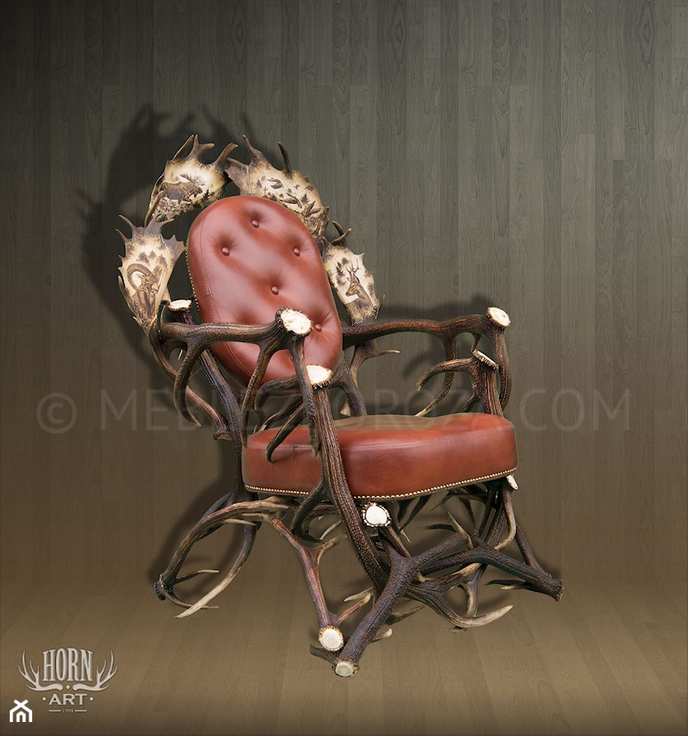 Fotel z poroża jelnia z łopatami daniela - grawerunki - zdjęcie od HornArt - Meble z poroża - Homebook