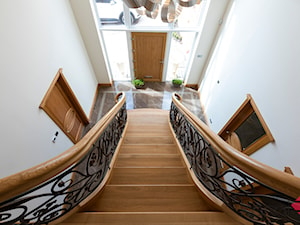 Schody drewniane - dąb - Schody, styl tradycyjny - zdjęcie od ZPD KAMI schody drewniane