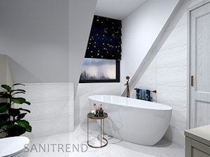 Granatowa łazienka - Łazienka, styl tradycyjny - zdjęcie od SANITREND Salon Łazienek