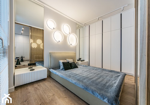 Projekt mieszkanie w Gdańsku - nad morzem - styl nowoczesny - sypialnia biała i szara - zdjęcie od Le-DESIGN