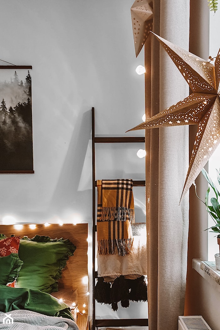 Świąteczne dekoracje w sypialni - Nasze Domowe Pielesze - zdjęcie od Nasze Domowe Pielesze - Homebook