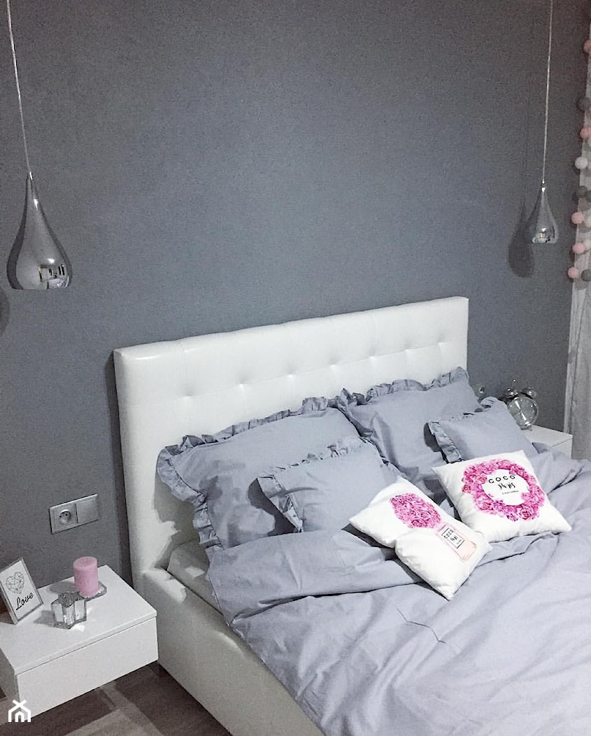 Szara pościel z falbanką z sypialni w stylu glamour - Nasze Domowe Pielesze - zdjęcie od Nasze Domowe Pielesze - Homebook