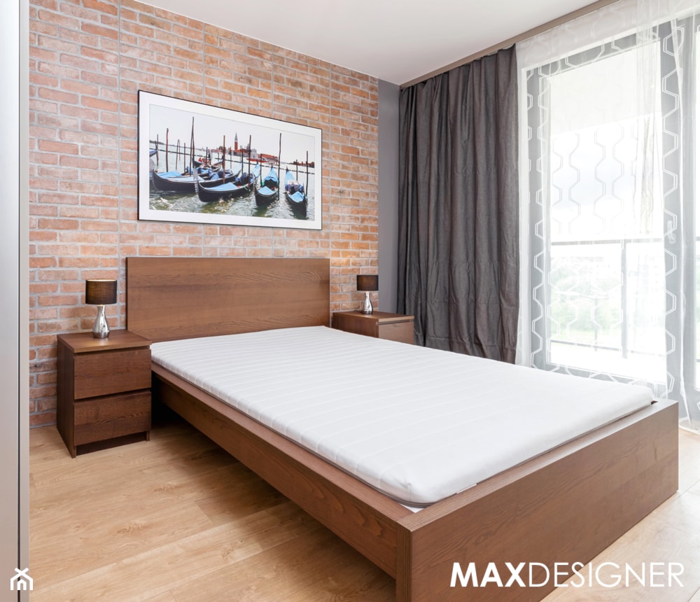 Mieszkanie Os. Europejskie - Mała szara sypialnia z balkonem / tarasem, styl industrialny - zdjęcie od MaxDesigner - Homebook