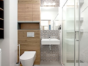 Duża kabina w małej łazience - zdjęcie od MaxDesigner
