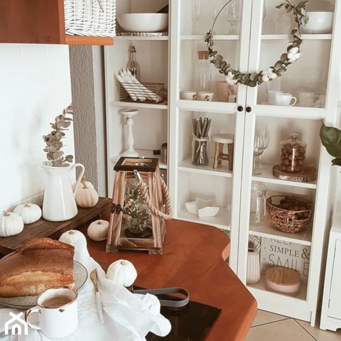 Moje mieszkanie - Mała zamknięta biała kuchnia jednorzędowa, styl tradycyjny - zdjęcie od nieoptymistka