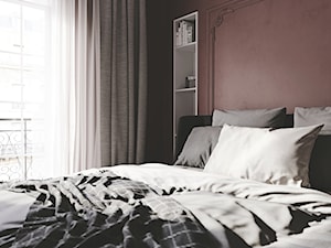 FEMME - Mała brązowa czarna sypialnia, styl tradycyjny - zdjęcie od 404 Studio