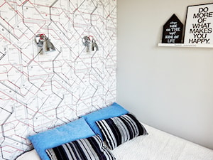 Jak z pokoju z kuchnią zrobiłam mieszkanie 2 pokojowe. - Mała sypialnia, styl skandynawski - zdjęcie od alinakar@op.pl