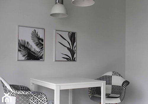 Kawalerka - studio - Jadalnia, styl minimalistyczny - zdjęcie od Pracownia Marsala