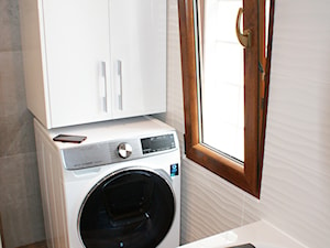 funkcjonalna łazienka z wanną i prysznicem - zdjęcie od ewa.pazgier