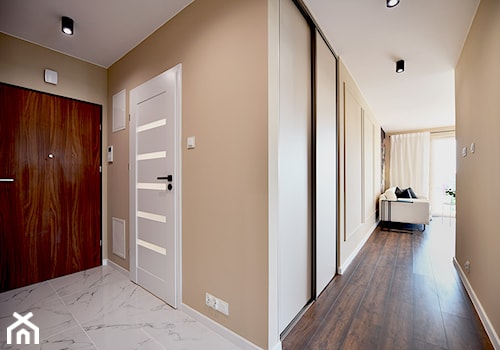 Projekt mieszkania w stylu Modern Classic - Hol / przedpokój, styl nowoczesny - zdjęcie od Ewa Karczewska Interiors