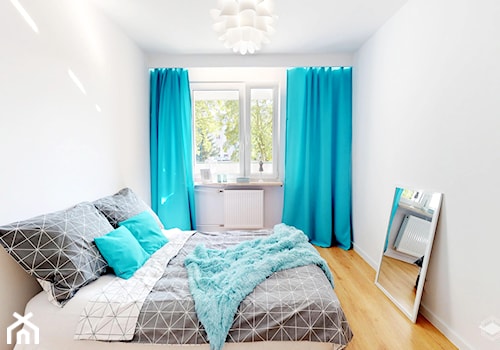 Mieszkanie na sprzedaż po generalnym remoncie - Mała biała sypialnia, styl nowoczesny - zdjęcie od Plany3D Fotografia wnętrz i Wirtualne spacery 3D
