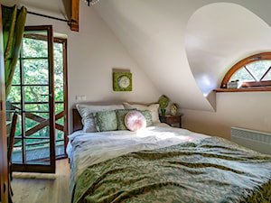 Drewniany dom - sielsko i marzycielsko - Sypialnia, styl tradycyjny - zdjęcie od Home Staging Team