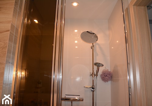 Mała bez okna z punktowym oświetleniem łazienka, styl skandynawski - zdjęcie od Natalia Greń 2