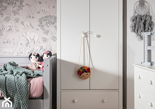 DESSI - Średni beżowy biały szary pokój dziecka dla dziecka dla dziewczynki, styl skandynawski - zdjęcie od inmondo