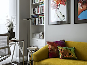 Kolorowe mieszkanie o pow. 100 m2 - Małe z sofą szare biuro, styl nowoczesny - zdjęcie od Archistory