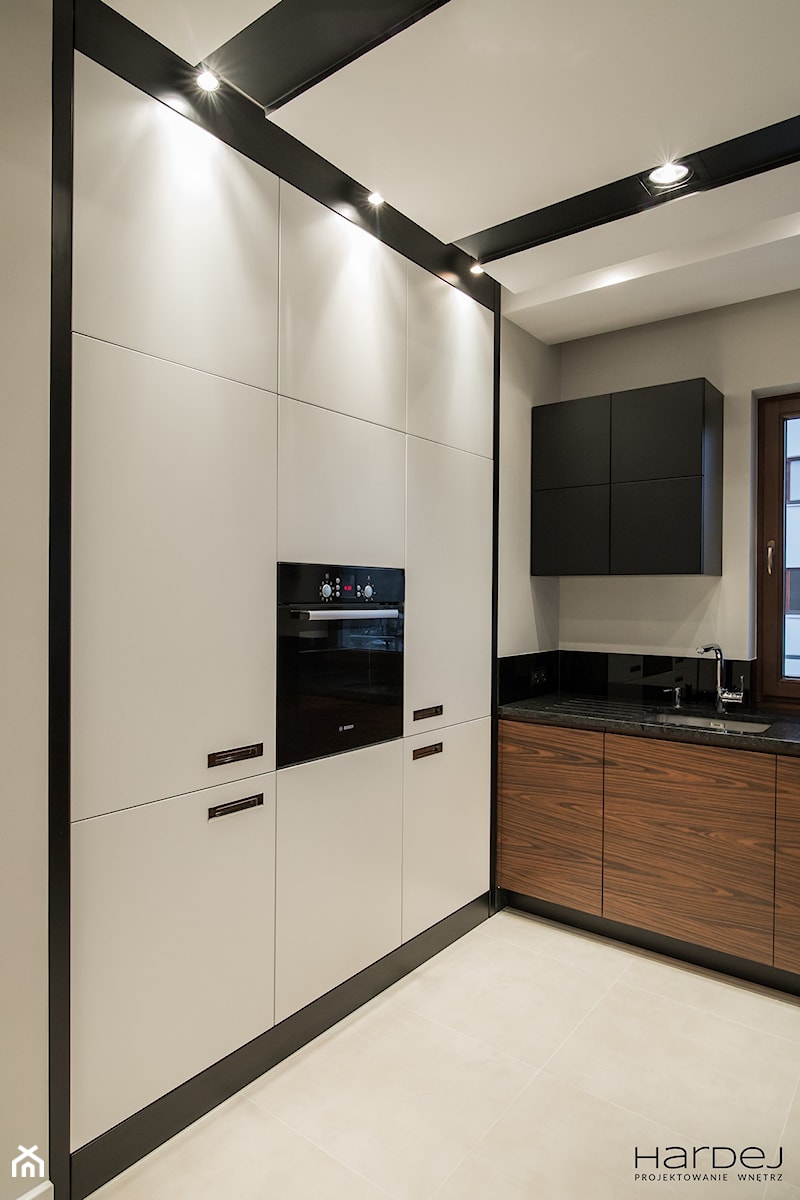 Nowoczesne mieszkanie z ciepłym klimatem - Kuchnia, styl minimalistyczny - zdjęcie od Monika Hardej Architekt