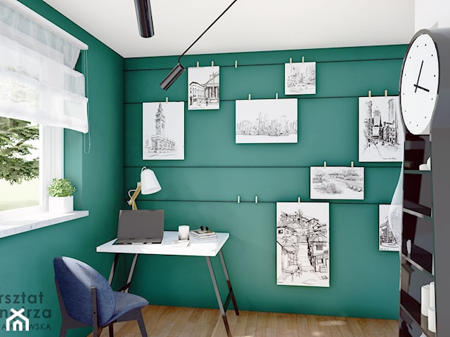Pokój na poddaszu z zieloną ścianą