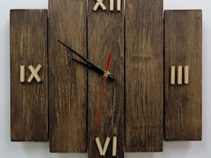 Zegar drewniany z desek mały drapany - zdjęcie od Handmade by Marzena