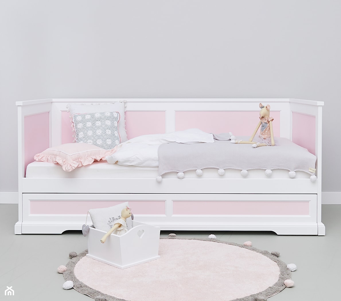 Łóżko - Sofa II z szufladą na dodatkowy materac - zdjęcie od Nizio - Homebook