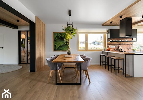 „Najpiękniejsze wnętrza z drzwiami DRE” - Duża biała jadalnia w kuchni, styl nowoczesny - zdjęcie od DRE