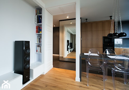 Mieszkanie dla młodej pary - Hol / przedpokój, styl nowoczesny - zdjęcie od Bracia Burawscy Architekci Sp. z o.o