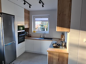 Projekt kuchni z salonem - Nowy Sącz 49m2 - Kuchnia, styl nowoczesny - zdjęcie od GProjekt studio projektowania wnętrz