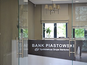 projekt wnętrz banku - recepcja - zdjęcie od ZW PRACOWNIA PROJEKTOWA
