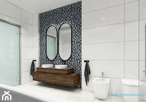 KROP łazienka z piękna mozaiką :) - Średnia bez okna z lustrem z dwoma umywalkami z punktowym oświetleniem łazienka, styl nowoczesny - zdjęcie od mimtwardowscy