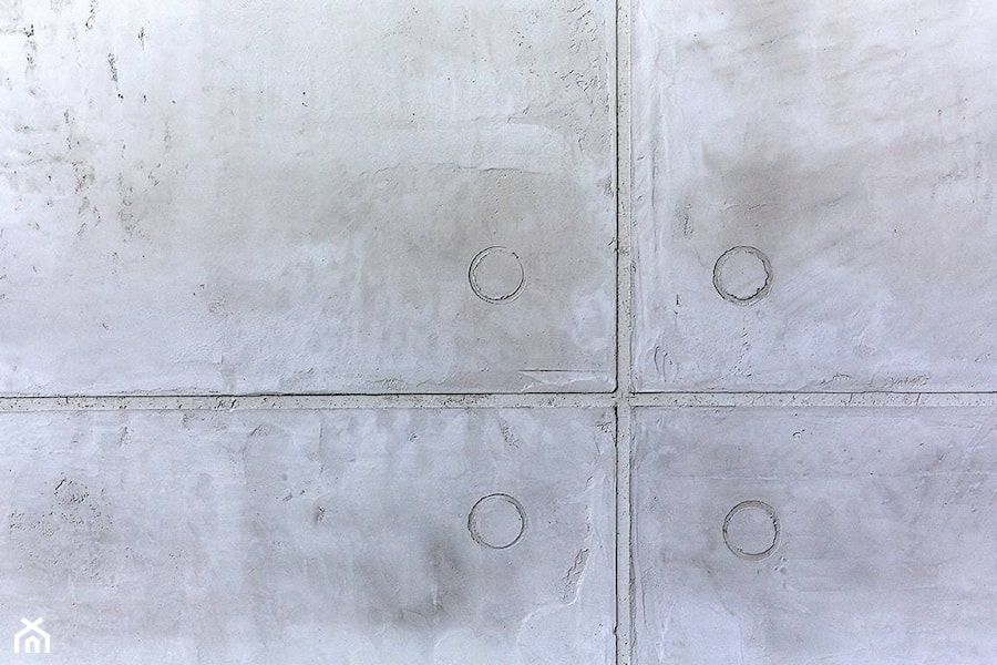 Mikrobeton – imitacja płyt betonowych - zdjęcie od mikro-BETON posadzki dekoracyjne