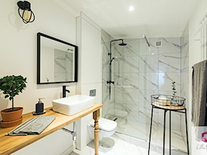Projekt wnętrza łazienki w stylu glamour loft - zdjęcie od Lilla Home