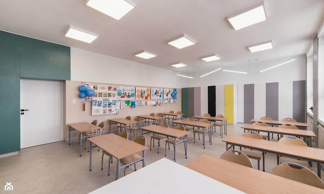 Sala lekcyjna w kolorowej aranżacji - Wnętrze Roku Pfleiderer