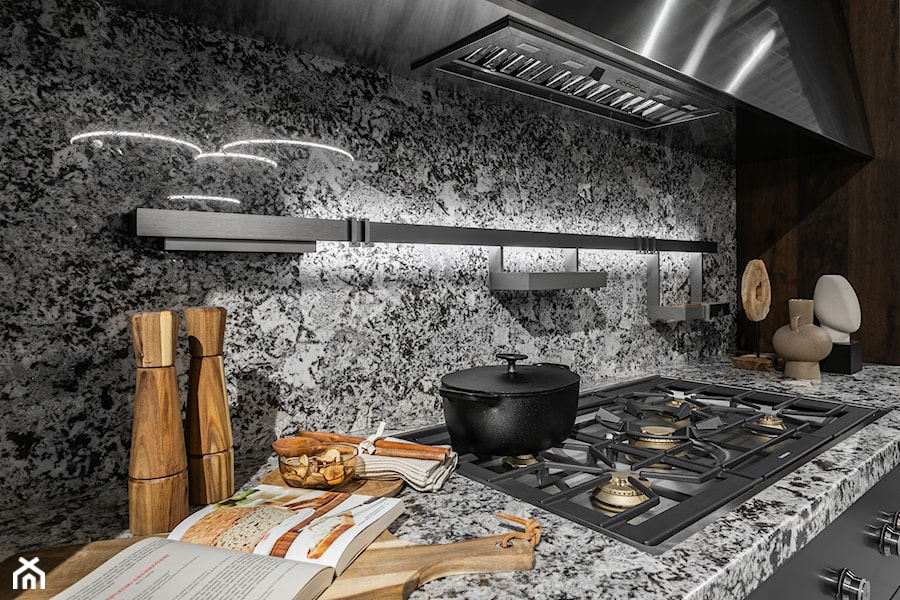 Kuchnia Glacial Platinum - Kuchnia, styl nowoczesny - zdjęcie od ernestrust