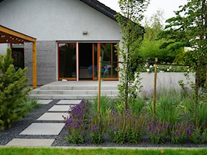 Metamorfoza ogrodu w Wilczycach - Ogród, styl nowoczesny - zdjęcie od TRAWARICA