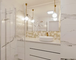Łazienka - marmur i złoto - zdjęcie od Holi Home - Homebook