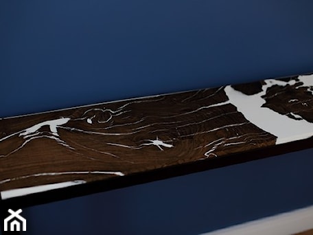 Aranżacje wnętrz - Jadalnia: Black oak and white resin console - Resin Design Lukasz Ozga. Przeglądaj, dodawaj i zapisuj najlepsze zdjęcia, pomysły i inspiracje designerskie. W bazie mamy już prawie milion fotografii!