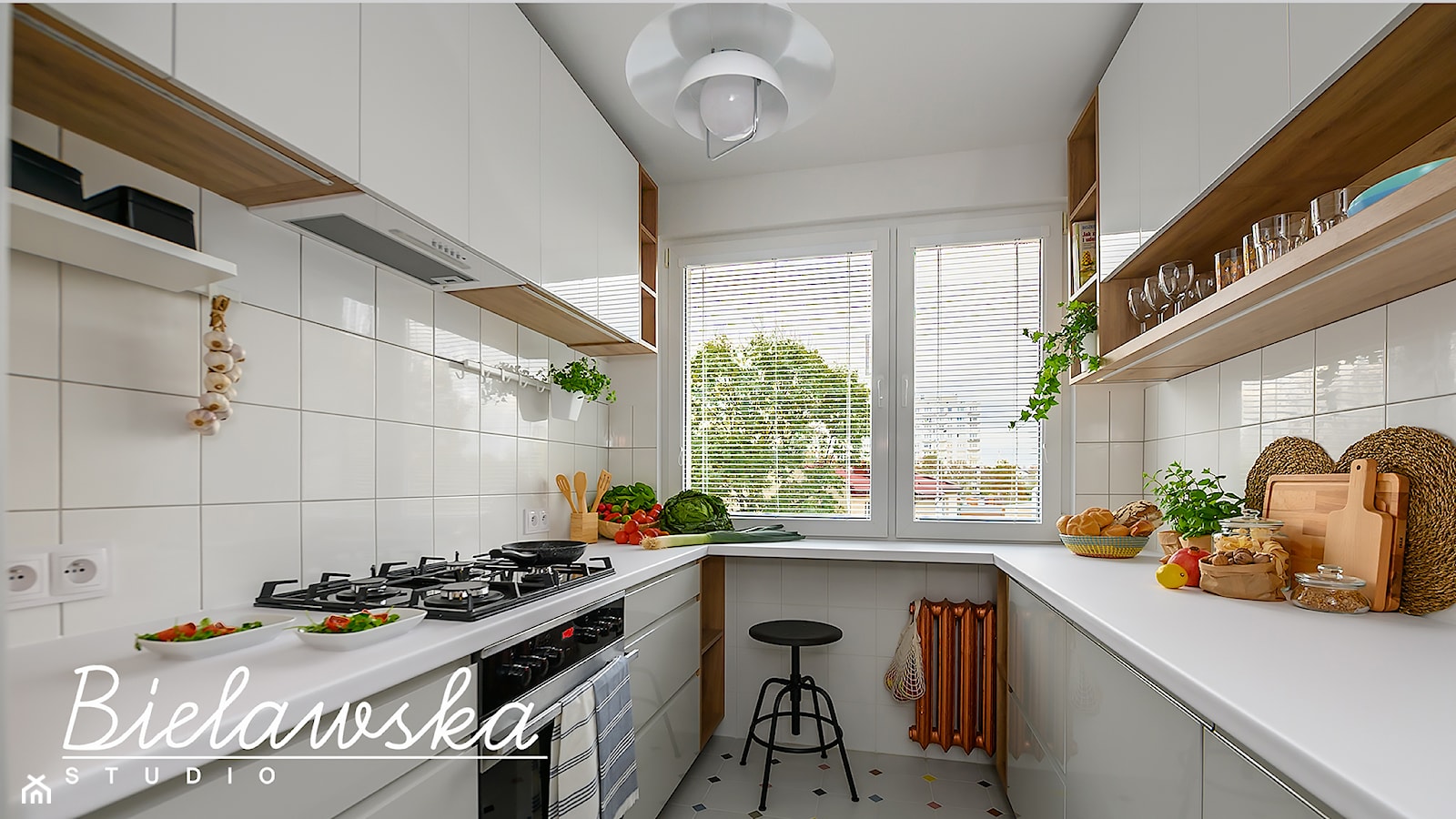 Mieszkanie inwestyczyne_2019_dwa pokoje w bloku - Kuchnia, styl nowoczesny - zdjęcie od Bielawska Studio - Homebook