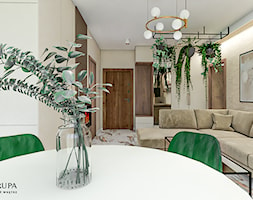 Nowoczesny salon z butelkową zielenią - zdjęcie od Emilia Krupa Projektant Wnetrz - Homebook
